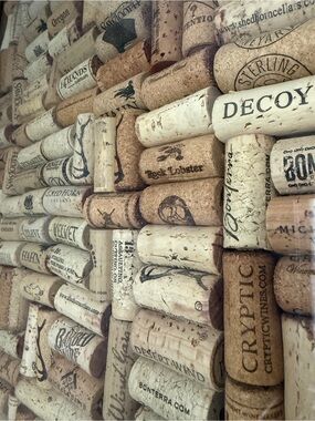 200 Wine Corks - crafts & art, nature theme, elk antlers